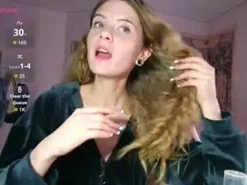 Summerhazee  live sex cam