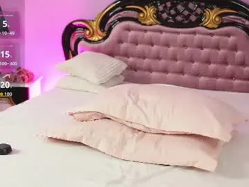 Ellaa_white  live sex cam