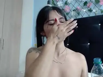 Evatits_1  live sex cam