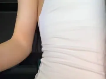 Genebourassa  live sex cam