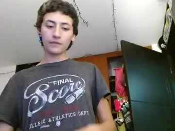 Malitamuymal22  live sex cam