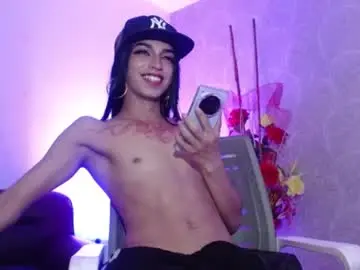 Megan_queen12  live sex cam