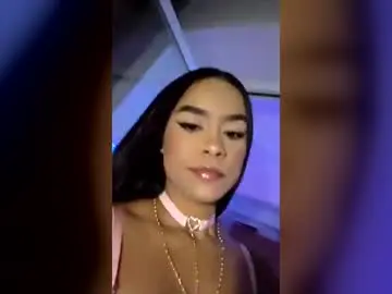 Nahomy558004  live sex cam