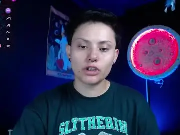 Nikky_tomboy444  live sex cam