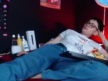 Nikky_tomboy444  live sex cam