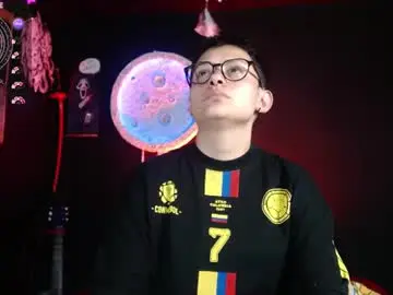 Nikky_tomboy444  live sex cam