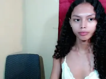 Petite_patricia  live sex cam