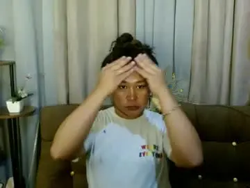 Sassysosh  live sex cam