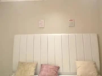 Thea_lox1  live sex cam