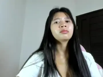 Your_hot_maid18  live sex cam