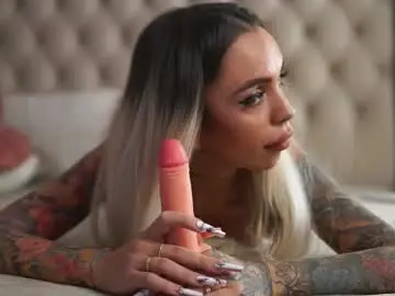 Aprilhadid  live sex cam