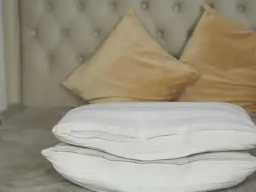 Aprilhadid  live sex cam