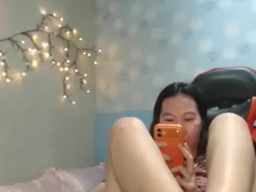 Asianindulgent  live sex cam
