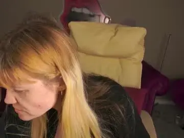 Bellalapetit  live sex cam