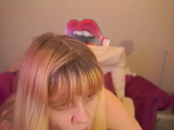 Bellalapetit  live sex cam