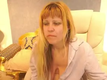 Bellalapetit  live sex cam