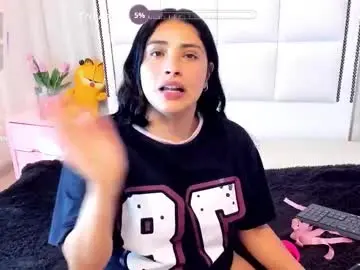 Emilybta  live sex cam