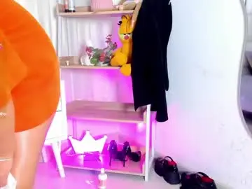 Emilybta  live sex cam