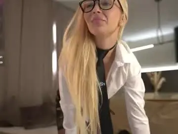 Ewagreen  live sex cam