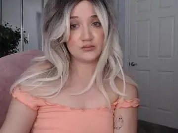 Goddessemmy  live sex cam