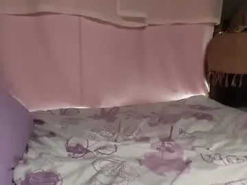 Hwife22m  live sex cam