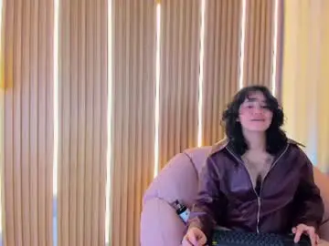 Lizzie_lohan  live sex cam