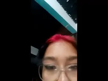 Lunawhitney590  live sex cam