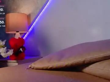 Maaluuh  live sex cam
