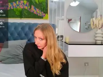 Siennapierce  live sex cam