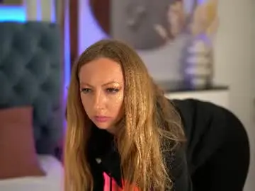 Siennapierce  live sex cam