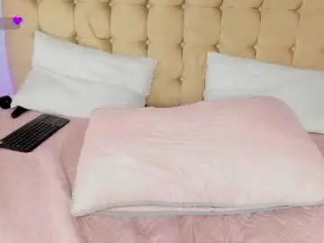 Wendolyn_orange69_  live sex cam