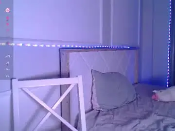 Yunajin  live sex cam