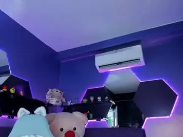 Adalyn_cute  live sex cam