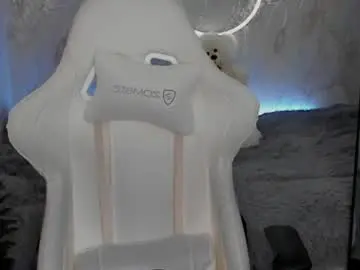 Babyisperfect  live sex cam