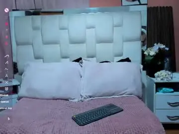 Carlie_evans  live sex cam
