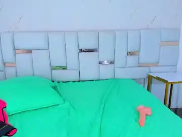 Dannabeacker  live sex cam