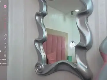 Felina_777  live sex cam