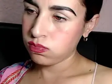 Frida__x  live sex cam