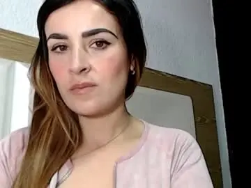 Frida__x  live sex cam