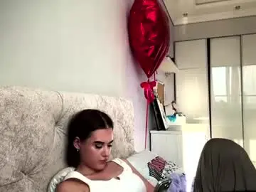 Julienneginther  live sex cam