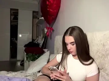Julienneginther  live sex cam