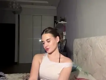 Julienneginther  live sex cam