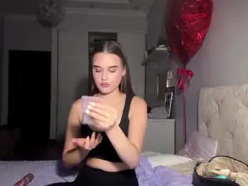 Julienneginther  live sex cam