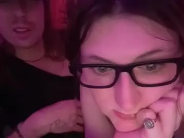 Lilaloveslife  live sex cam