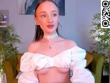 Pearl_bloom  live sex cam