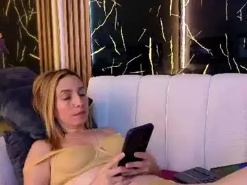 Starlight_mature23_aws  live sex cam