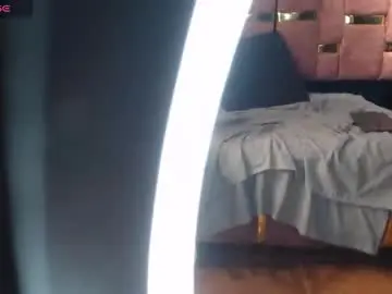 _caroline34  live sex cam