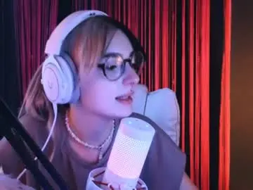 Avi_nile  live sex cam