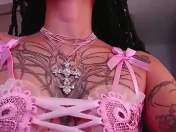 Bluee_v  live sex cam