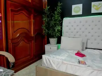 Ebony_katterin  live sex cam